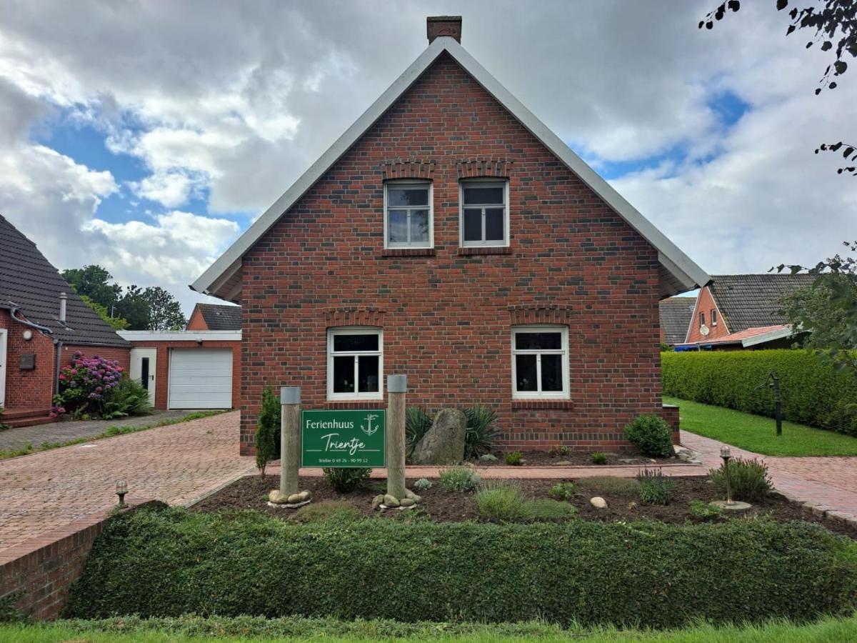 Tolles Ferienhaus In Pilsum - Ferienhaus Trientje - Mit Garten Und Ueberdachter Terrasse Bagian luar foto
